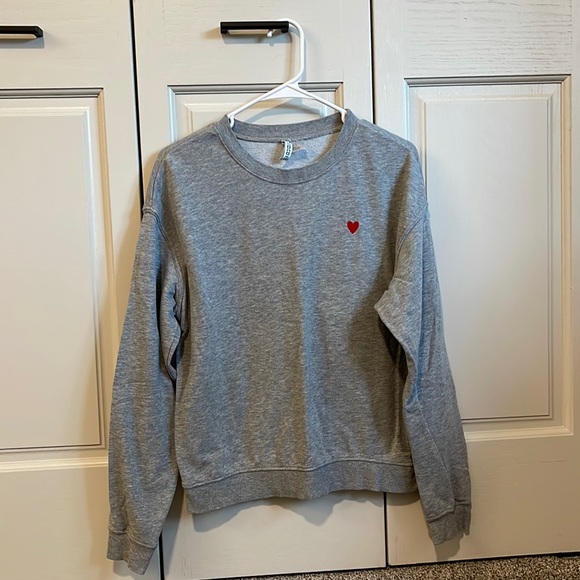 H&M Tops - Grey lightweight sweatshirt from H&M with embroidered heart.